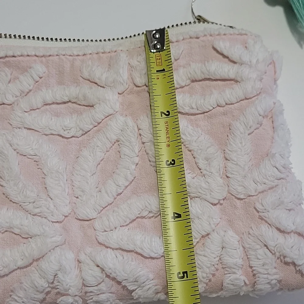 Baggageand Co Essential Oil Pink Pouch With Tassel